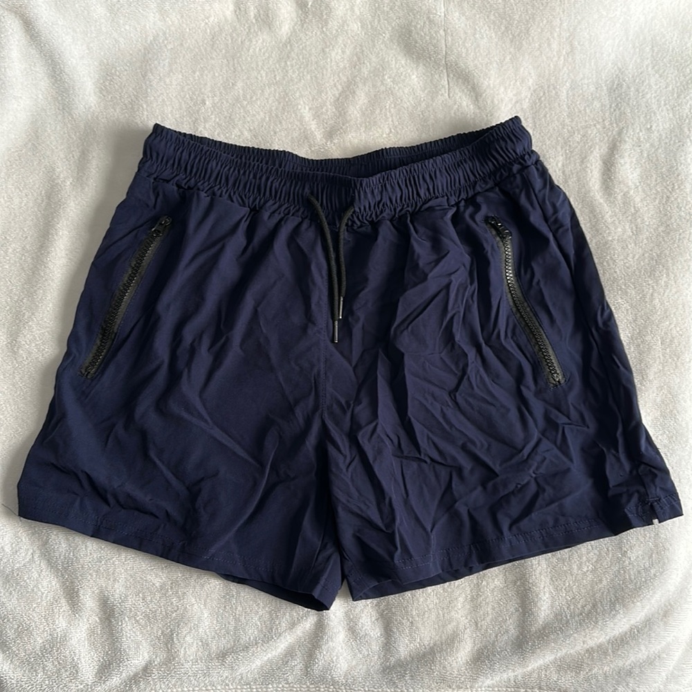 Athletic, hybrid men’s shorts!